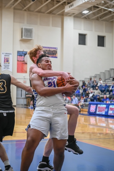 20210227PioneerBasketball_McMinnCounty_0208
